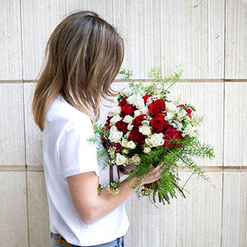 Simply Red and White